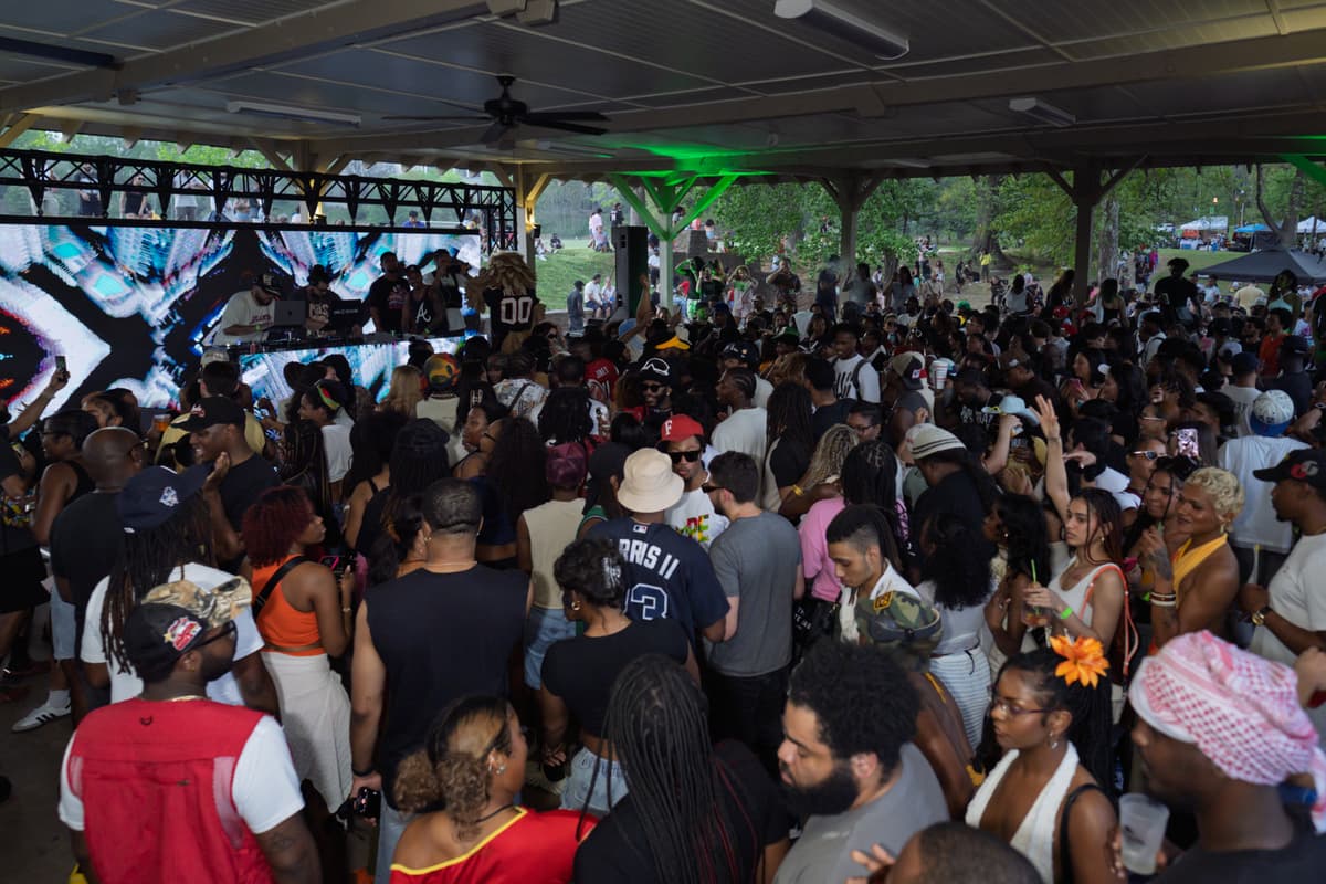 404day music festival crowd dj dance floor